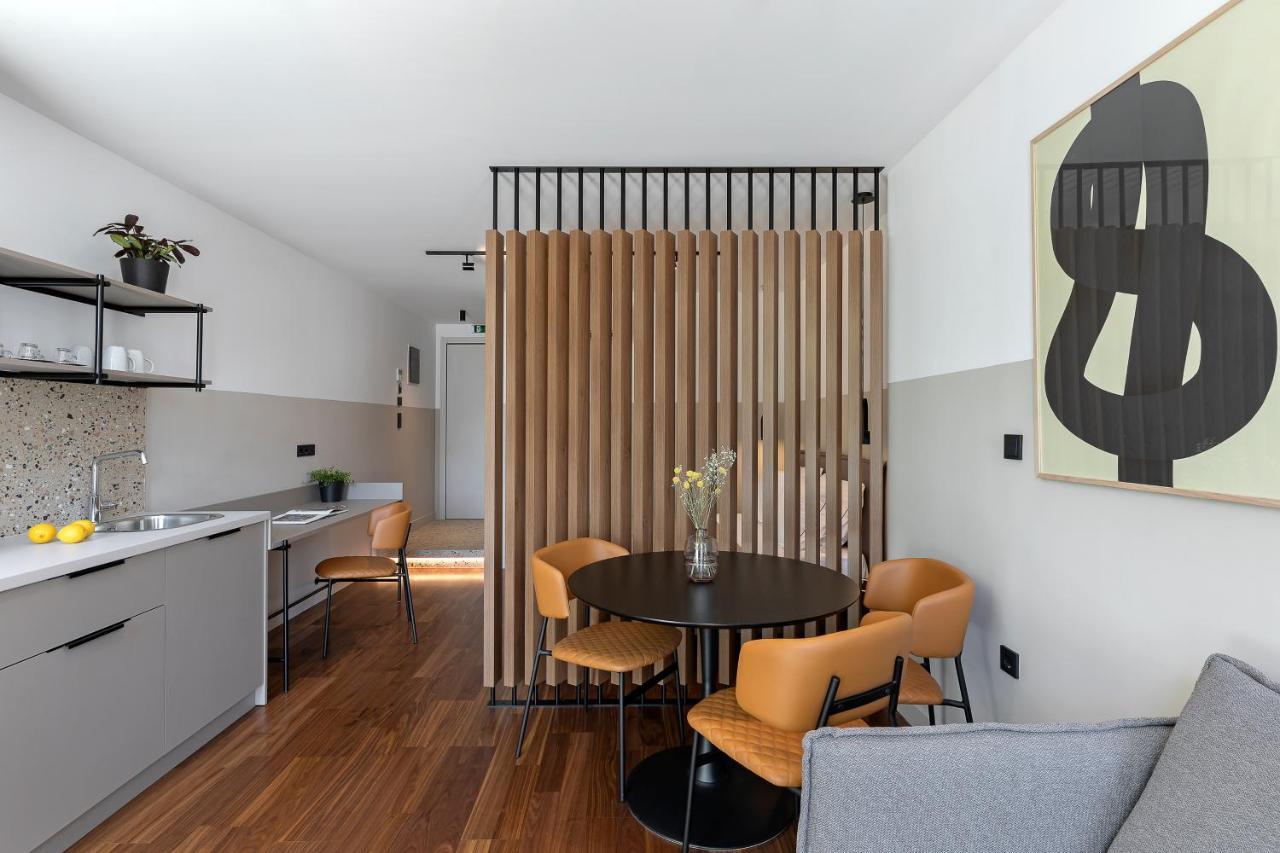 The Athenians Art Apartments Exterior foto